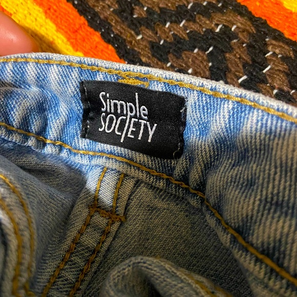Simple Society High Waisted Mom Jeans Size 23 - Picture 5 of 6